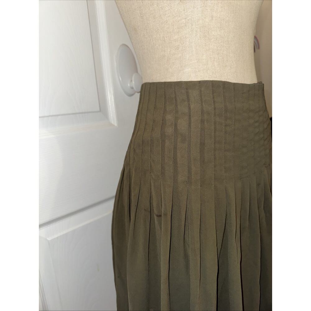 Rag & Bone Women’s Green Pleated Leather Buckle Skirt Size 6 *Flaws* - Picture 2 of 14